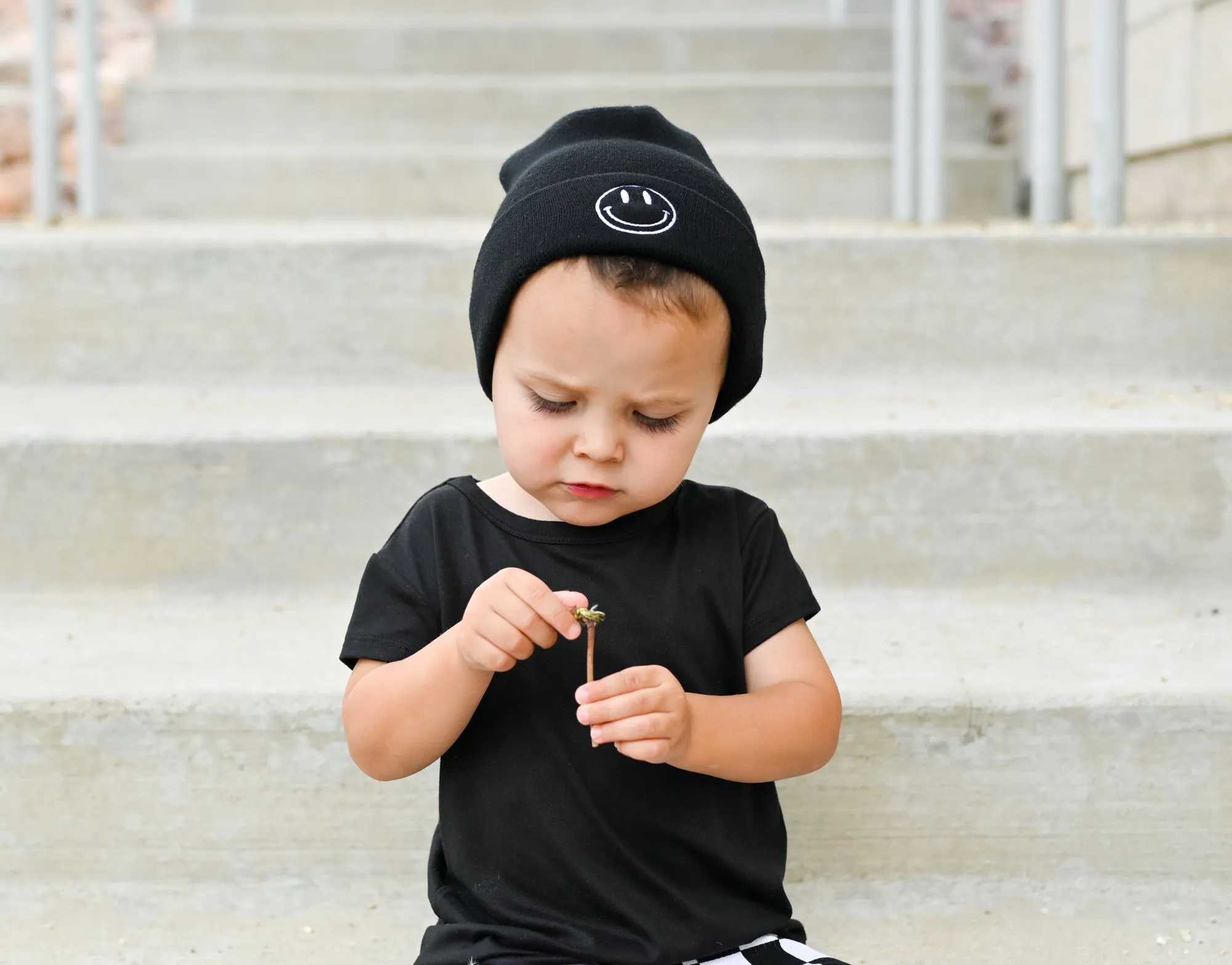 BAMBOO CUFF SMILE BEANIE- Black