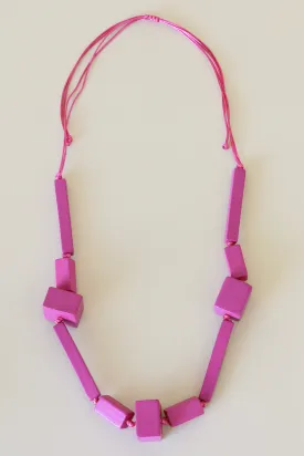 Betty Necklace in Pink