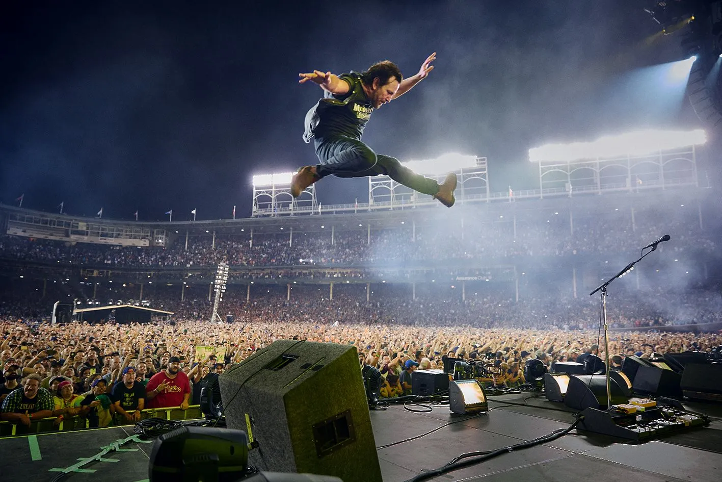 Eddie Vedder (Wrigley Field, 2016)