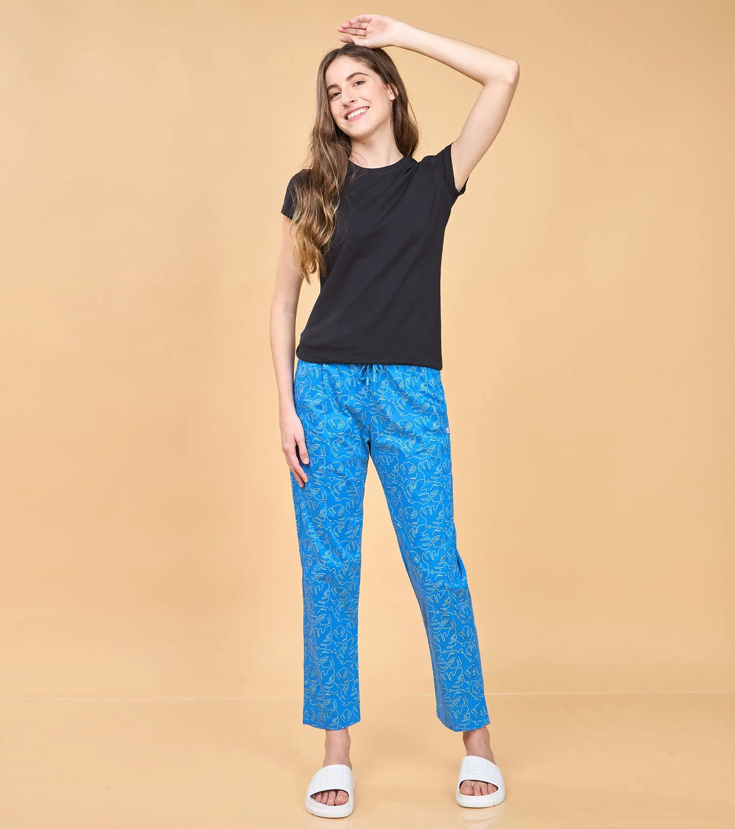 Essentials – E4A5 Hangout Pant Relaxed Fit | Mid Rise | Regular Length