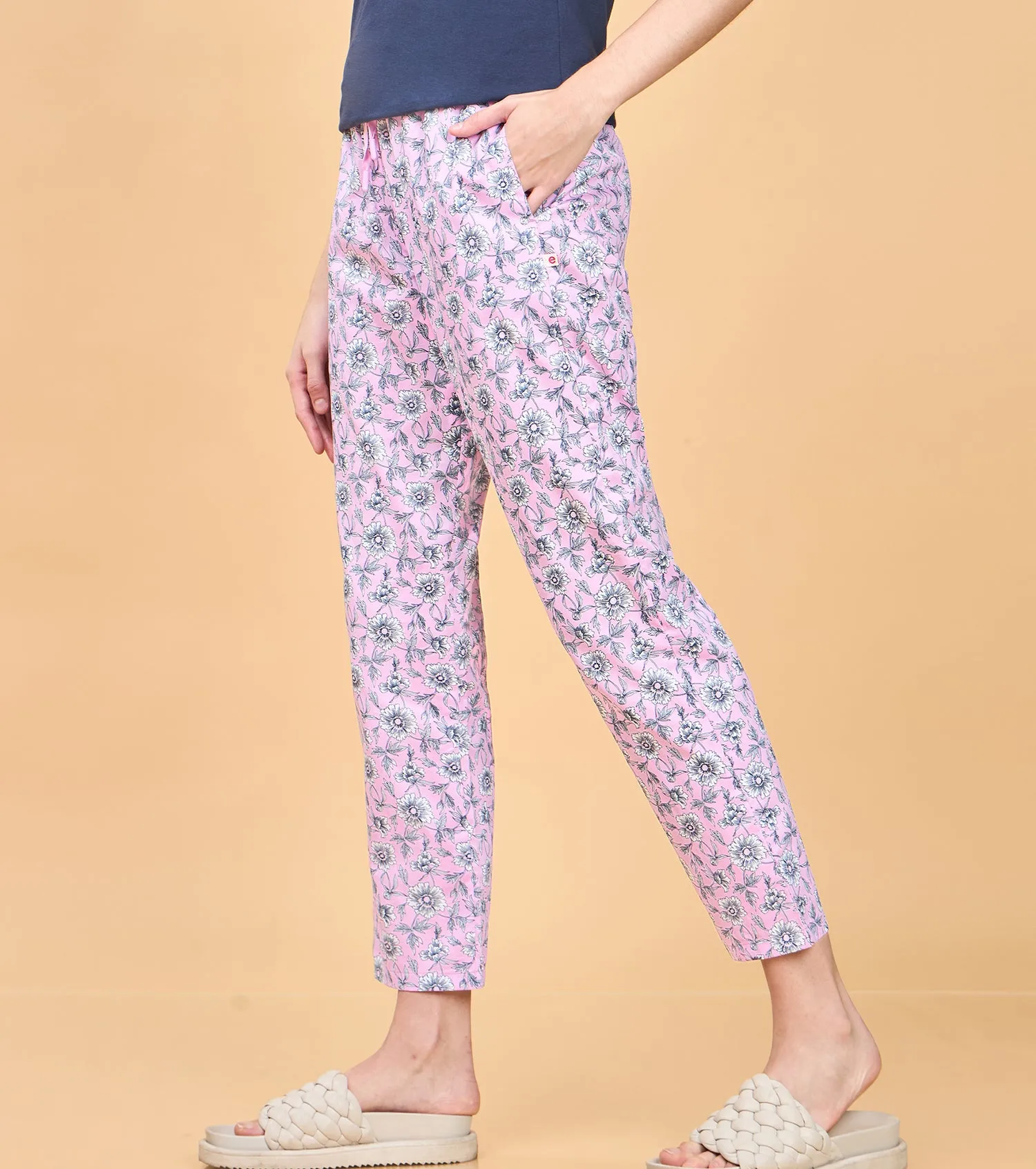 Essentials – E4A5 Hangout Pant Relaxed Fit | Mid Rise | Regular Length