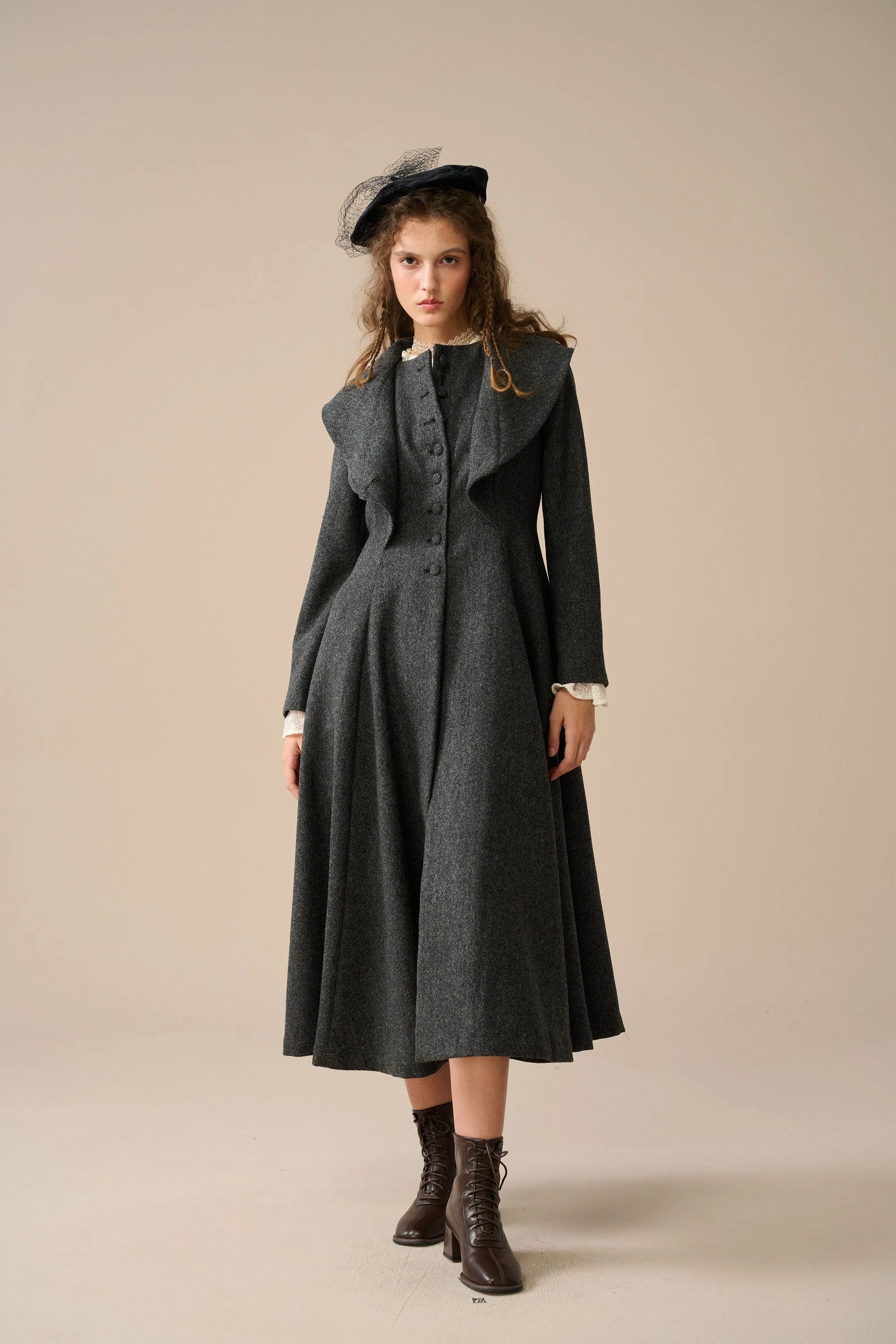 Gemma 17 | 100% wool victorian coat