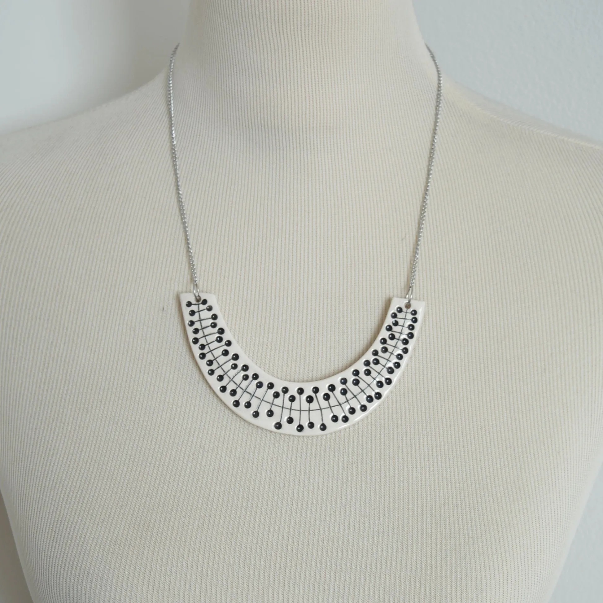 Monochrome statement necklace I