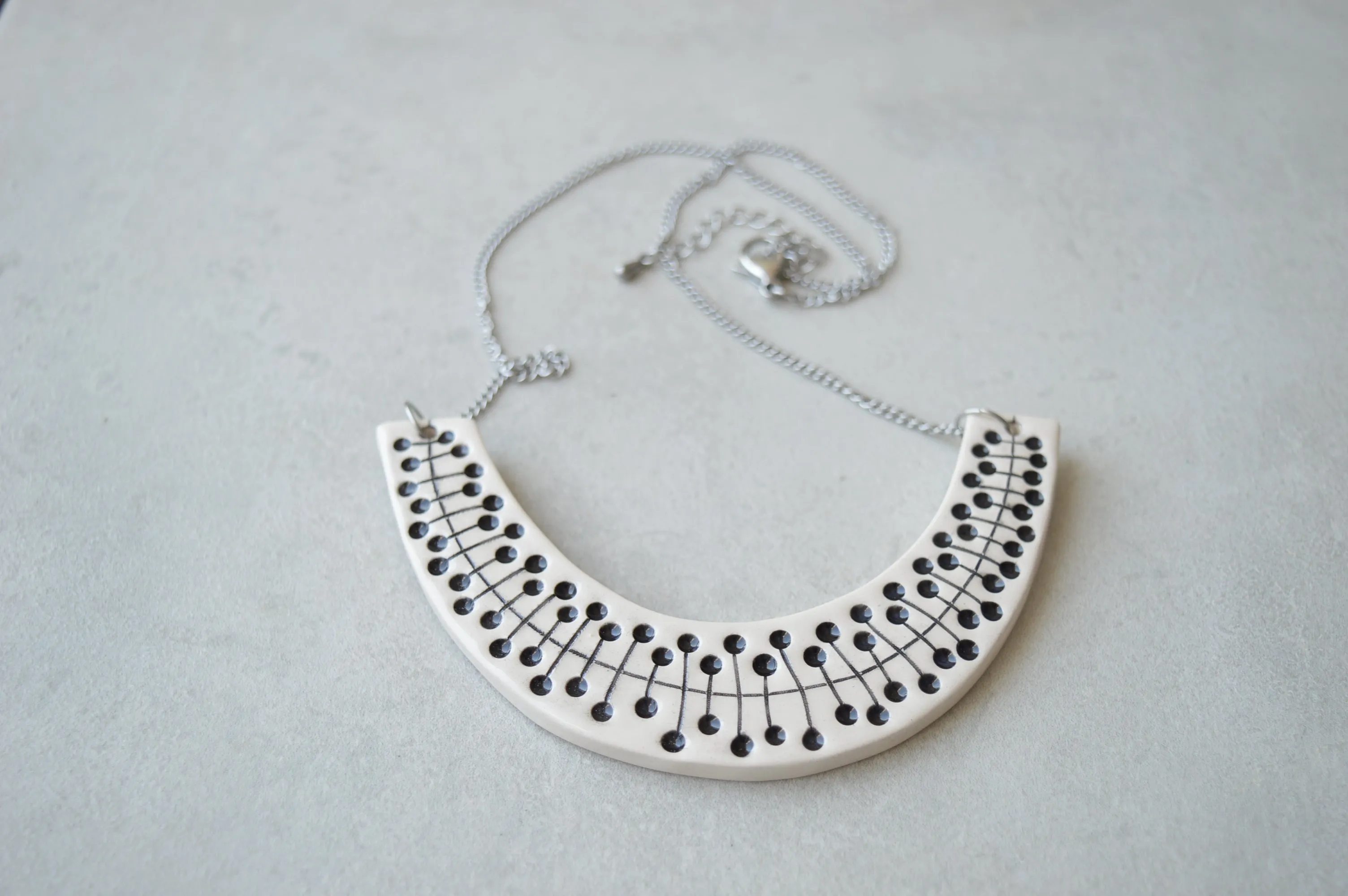 Monochrome statement necklace I