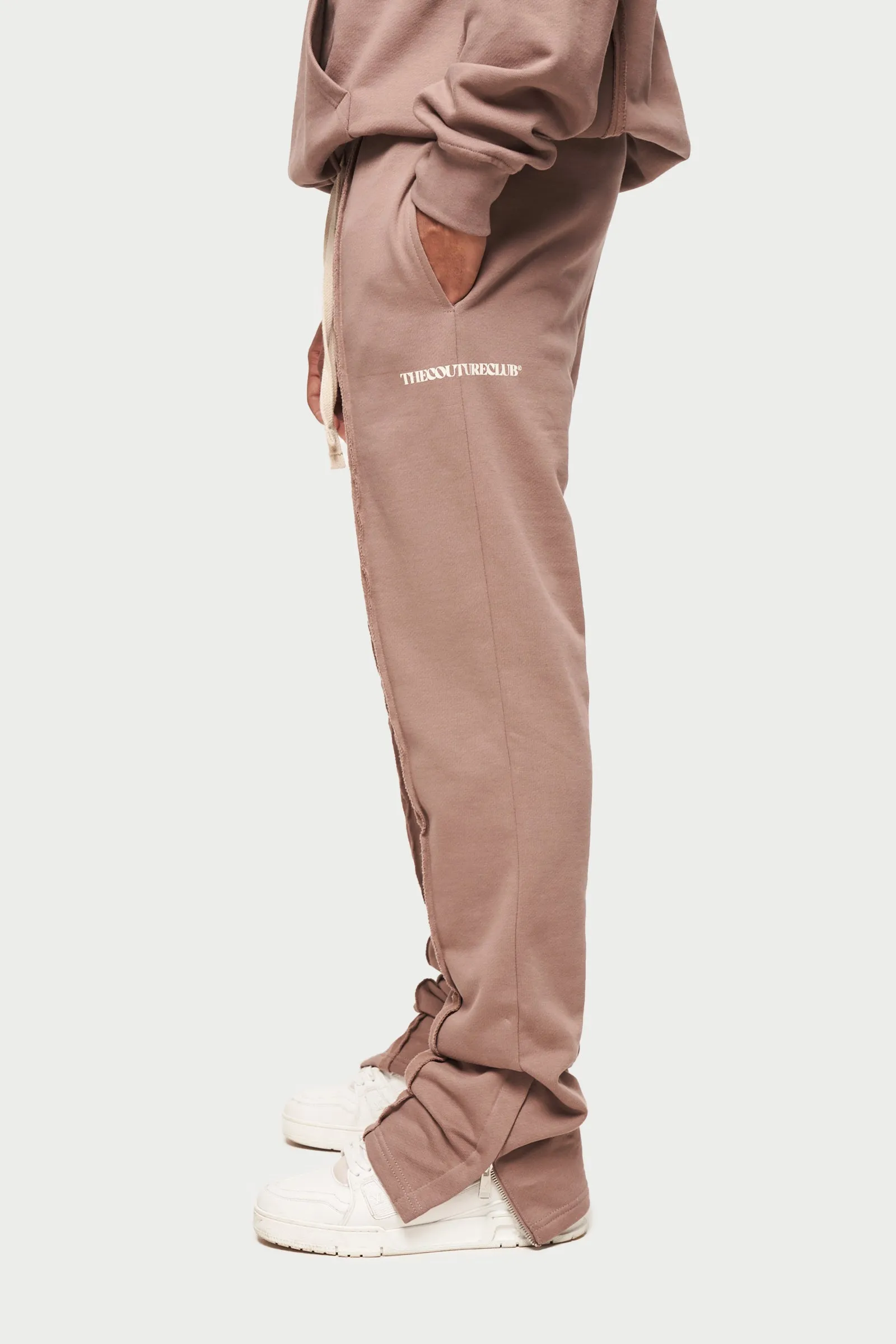 RAW SEAM STRAIGHT LEG JOGGERS - MOCHA