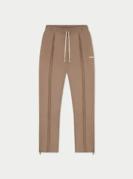 RAW SEAM STRAIGHT LEG JOGGERS - MOCHA