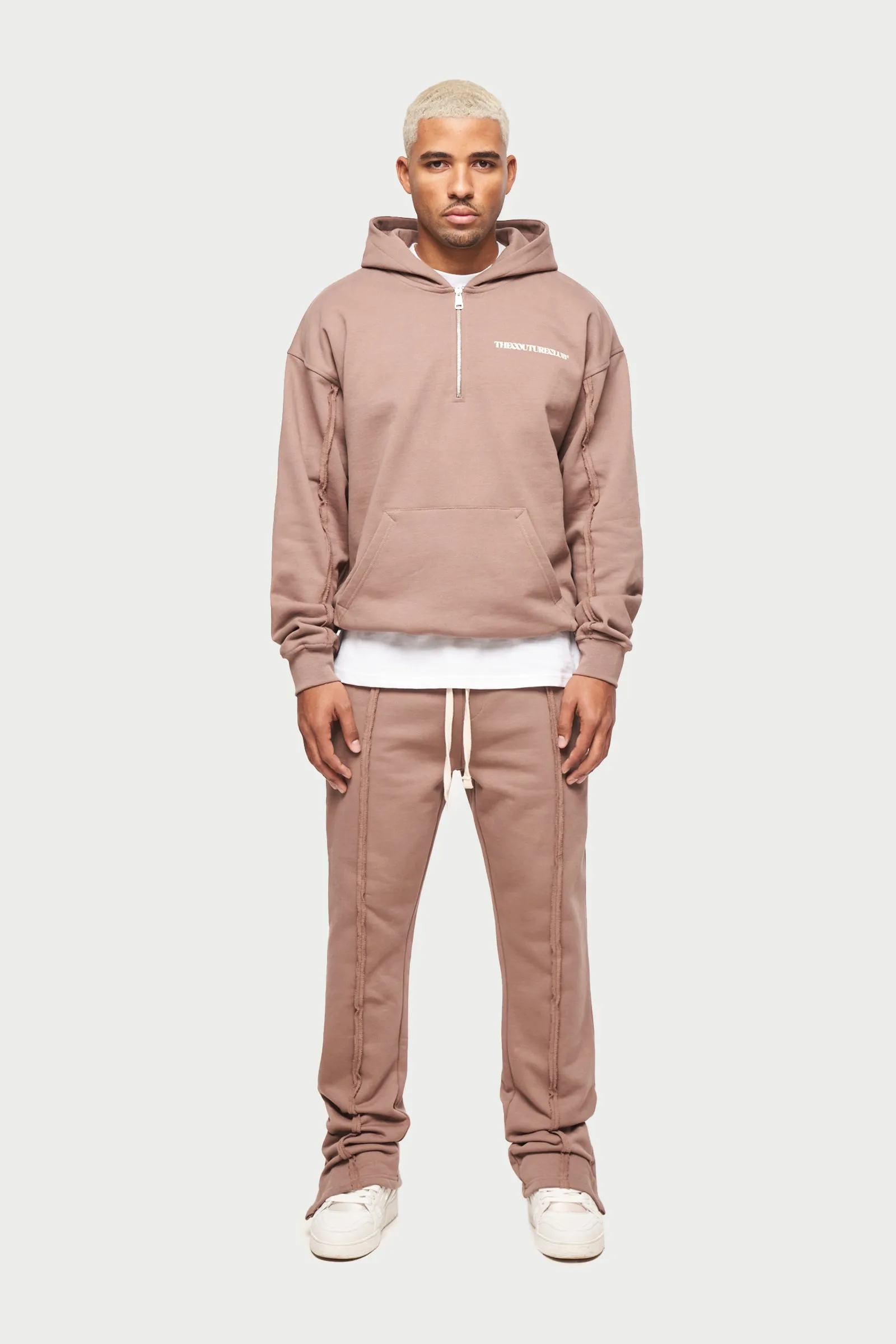 RAW SEAM STRAIGHT LEG JOGGERS - MOCHA