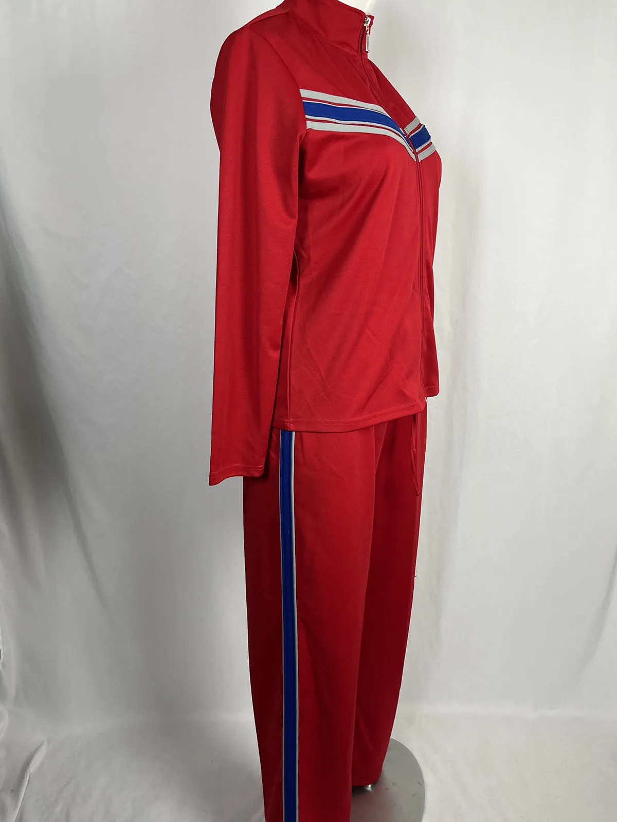 Vintage metrostyle Size XLT (16T) Red & Navy Striped Tracksuit