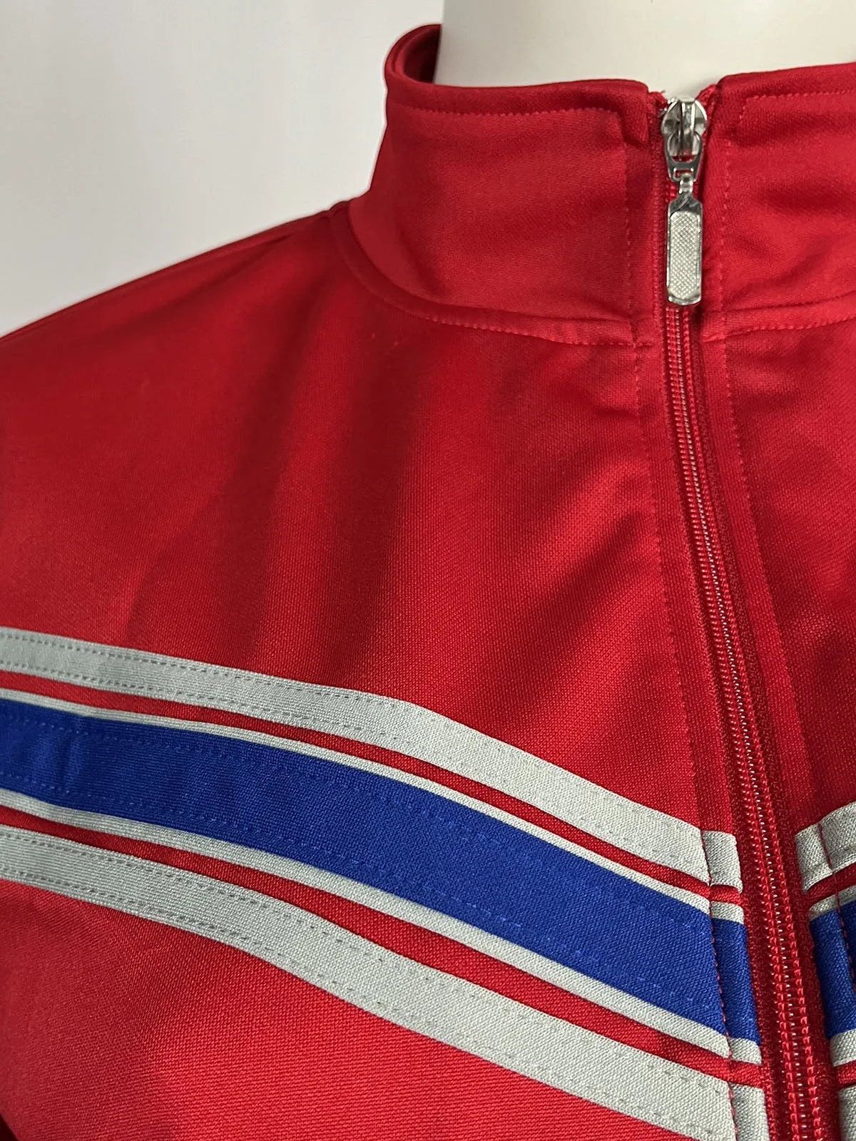 Vintage metrostyle Size XLT (16T) Red & Navy Striped Tracksuit